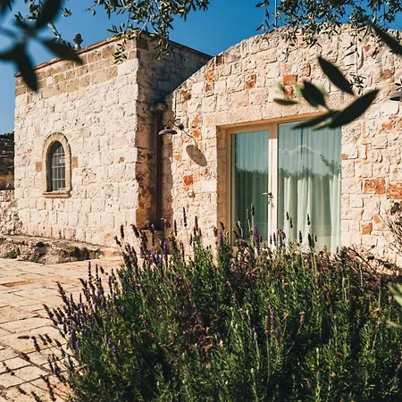 Helloapulia - Trulli Tra Pietre