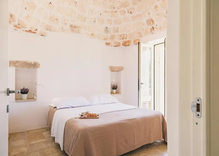 Helloapulia - Trulli Tra Pietre Ceglie Messapica