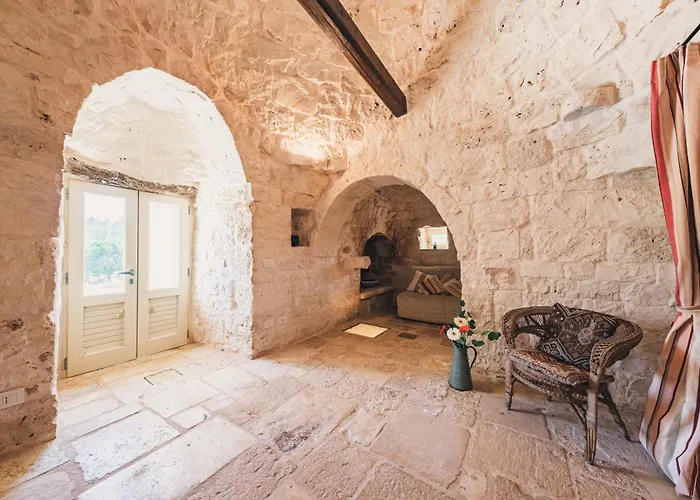 Helloapulia - Trulli Tra Pietre Ceglie Messapica